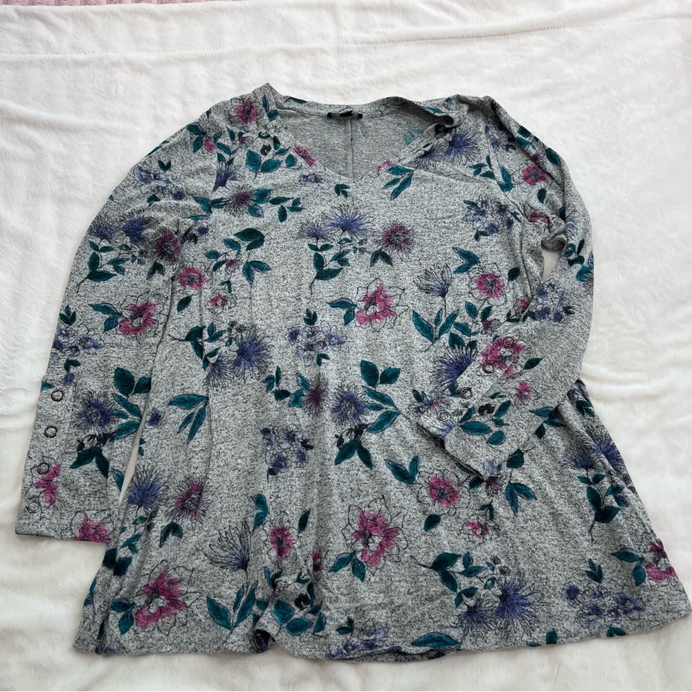 Lane Bryant Gray Floral Long Sleeve Top